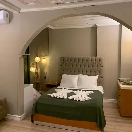 Berfinn Besiktas * Istambul